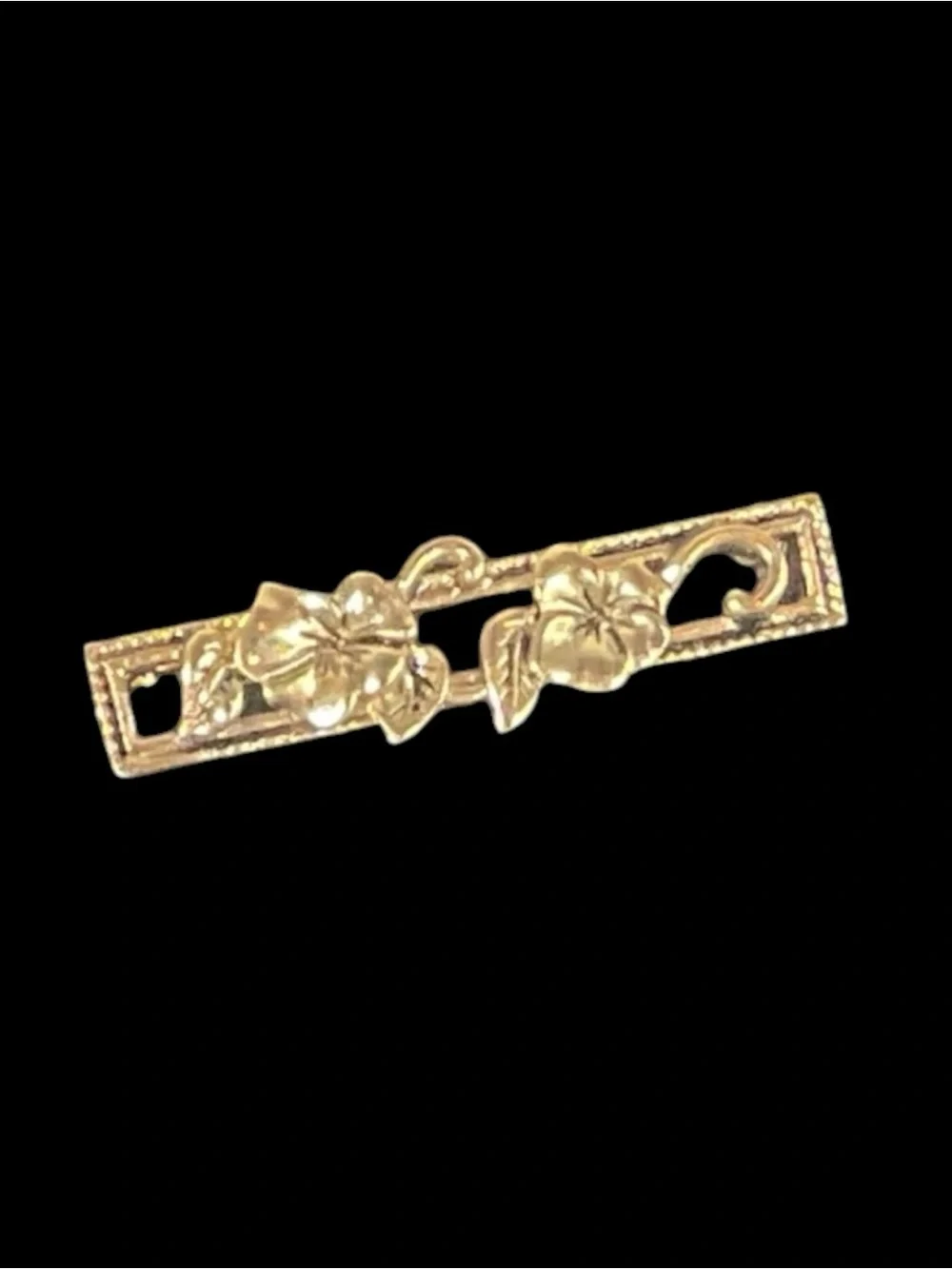 Vintage Avon Goldtone Floral Bar Brooch Delicate Openwork Flower Pin 40mm